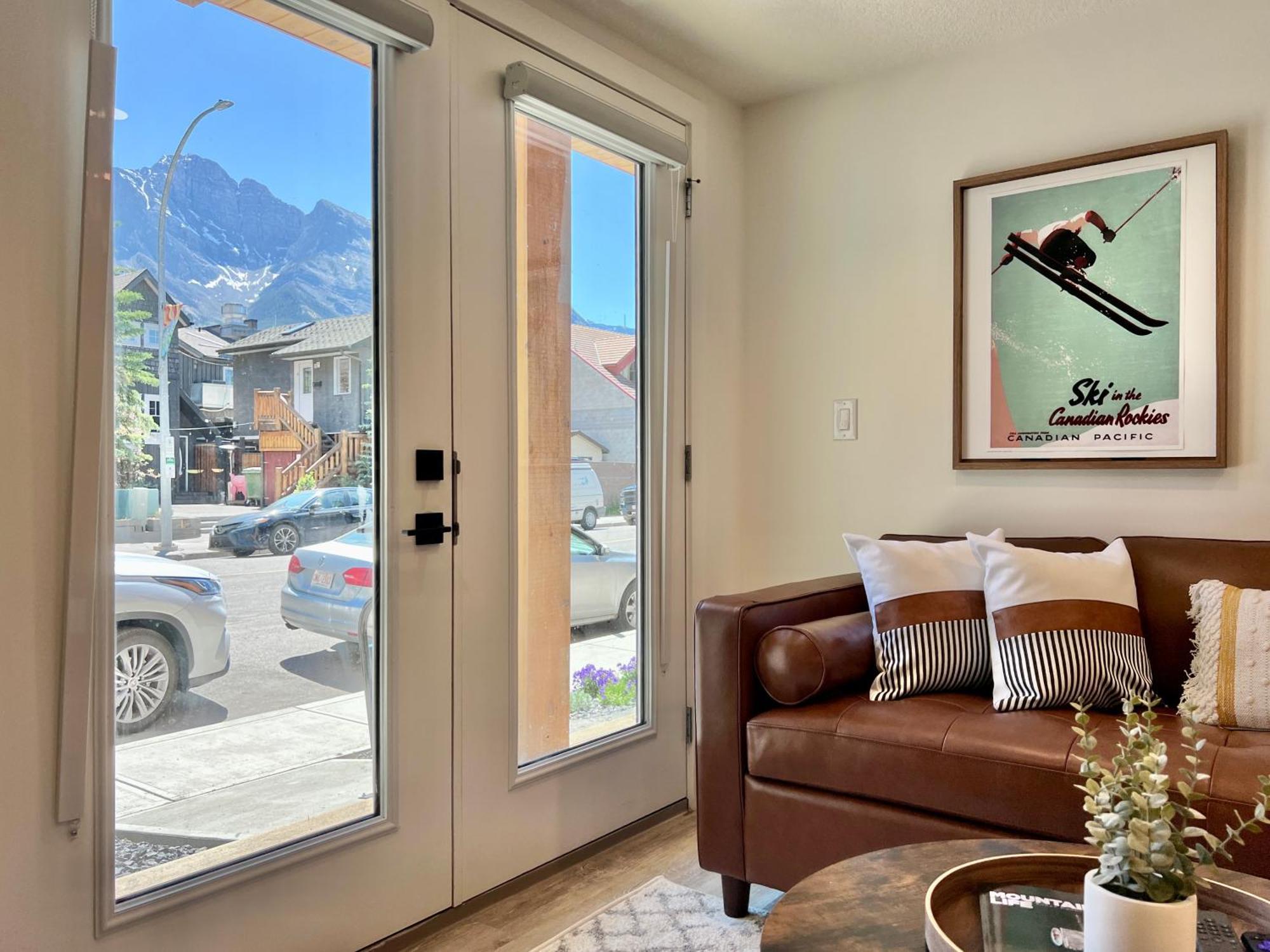 Appartement Special! New Downtown Mtn View Free Parking 2B&2B à Canmore Extérieur photo