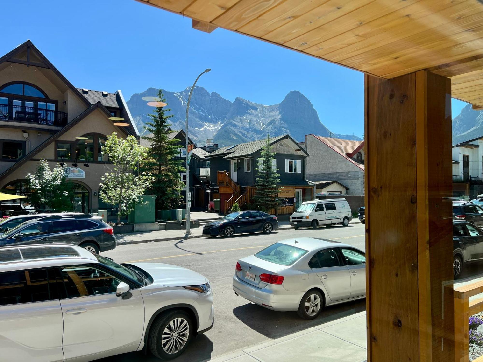 Appartement Special! New Downtown Mtn View Free Parking 2B&2B à Canmore Extérieur photo
