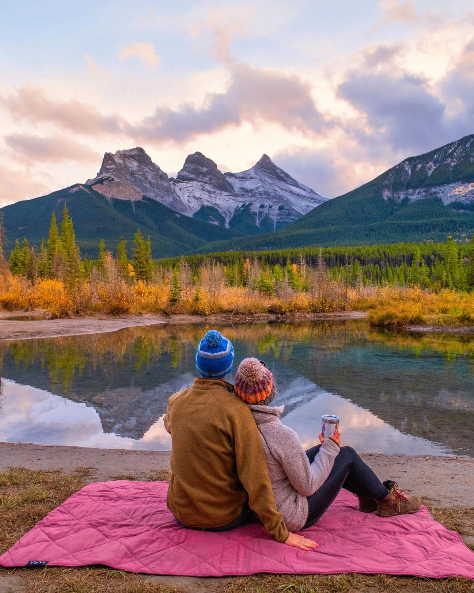 Appartement Special! New Downtown Mtn View Free Parking 2B&2B à Canmore Extérieur photo